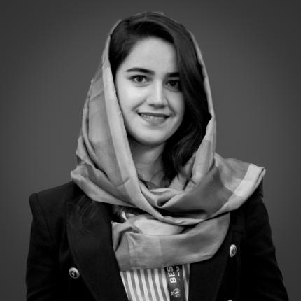 Laleh-Rahimi-portrait